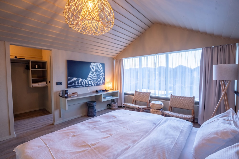 Superior Double or Twin Room with Hot Tub Access - Photo 27