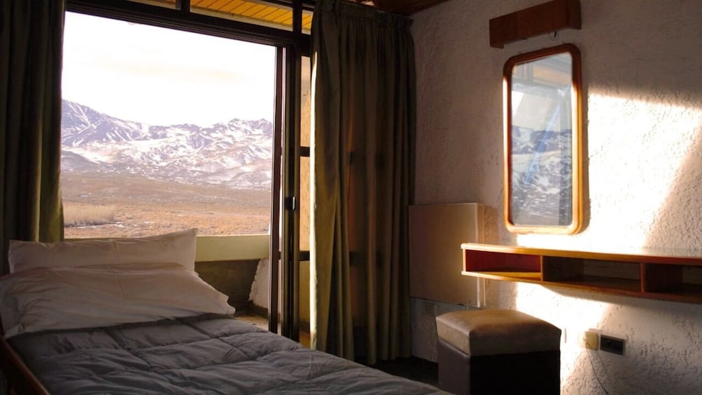 Classic Double Room, 1 Queen Bed, Valley View photo 2