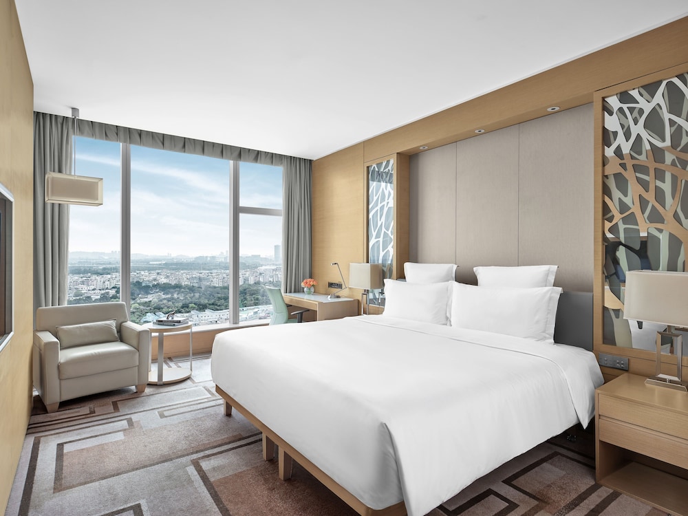 Superior Room, 1 Queen Bed photo 1