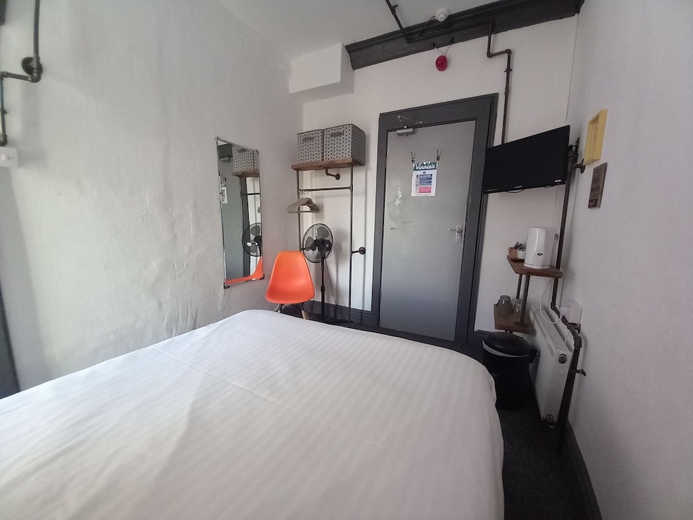 Double Room, Ensuite - Photo 1