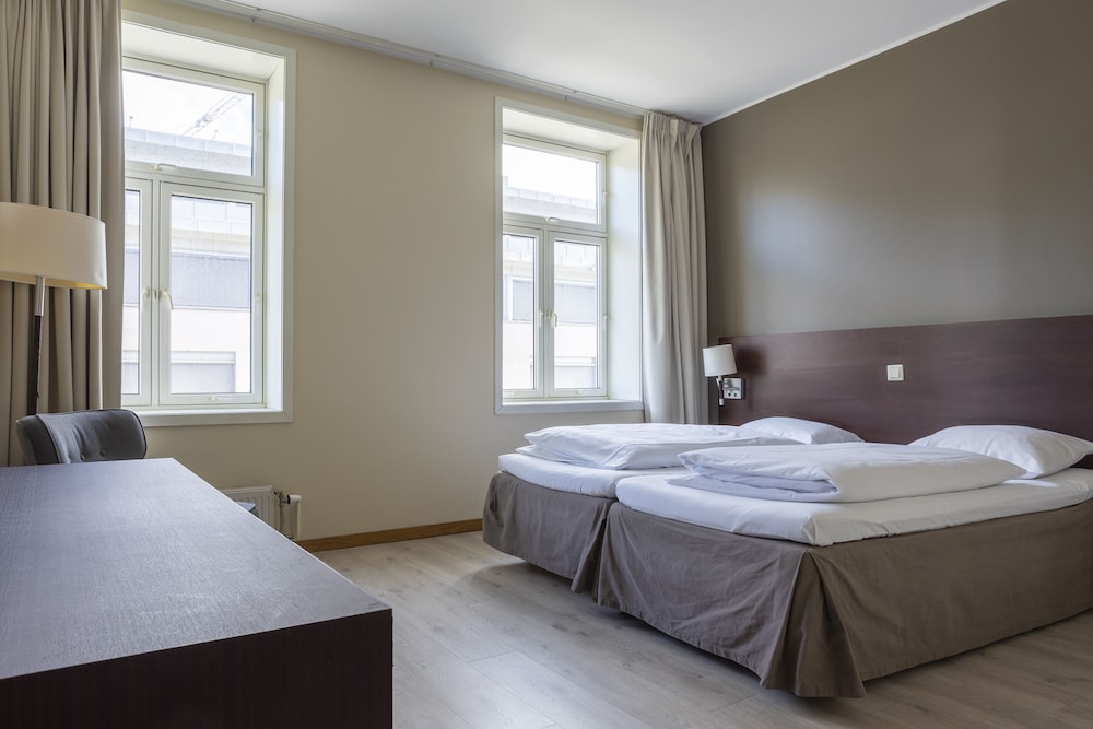 Standard Room, 1 Double Bed, Non Smoking - Photo 5