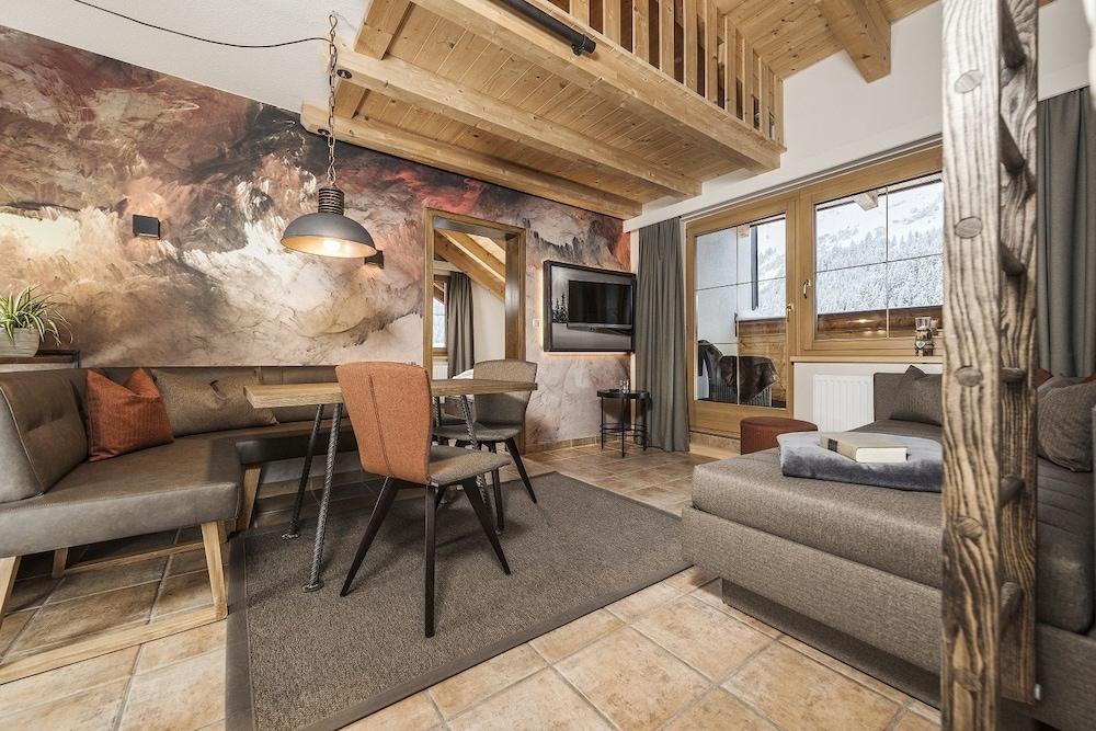 Apartment Family XL, 2 bedrooms, 1 bunk bed , kitchenette and balcony photo 1