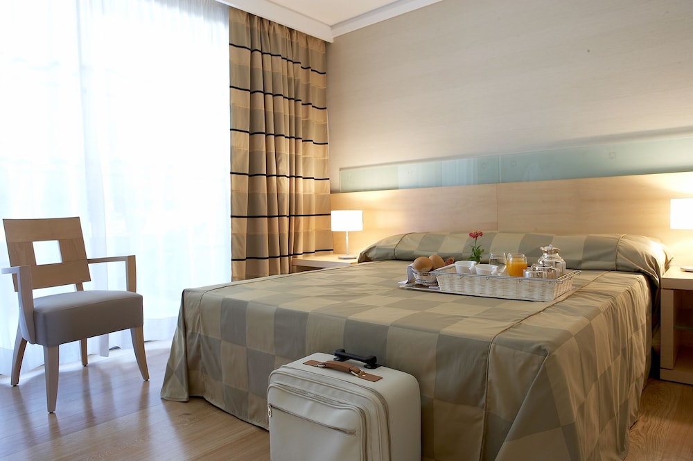 Suite, Private Pool, Garden Area ( VIP) - Photo 1