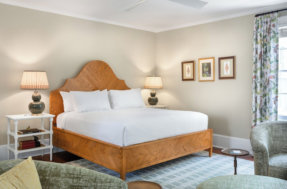 Premium Double Room, 2 Queen Beds, Balcony (Not Pet Friendly)