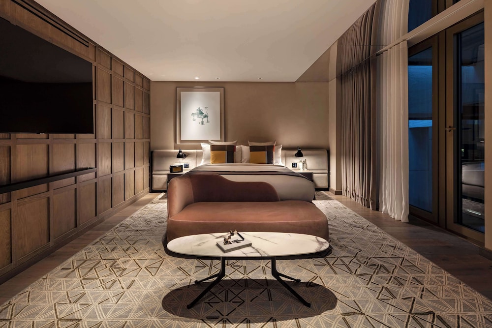 Signature Room