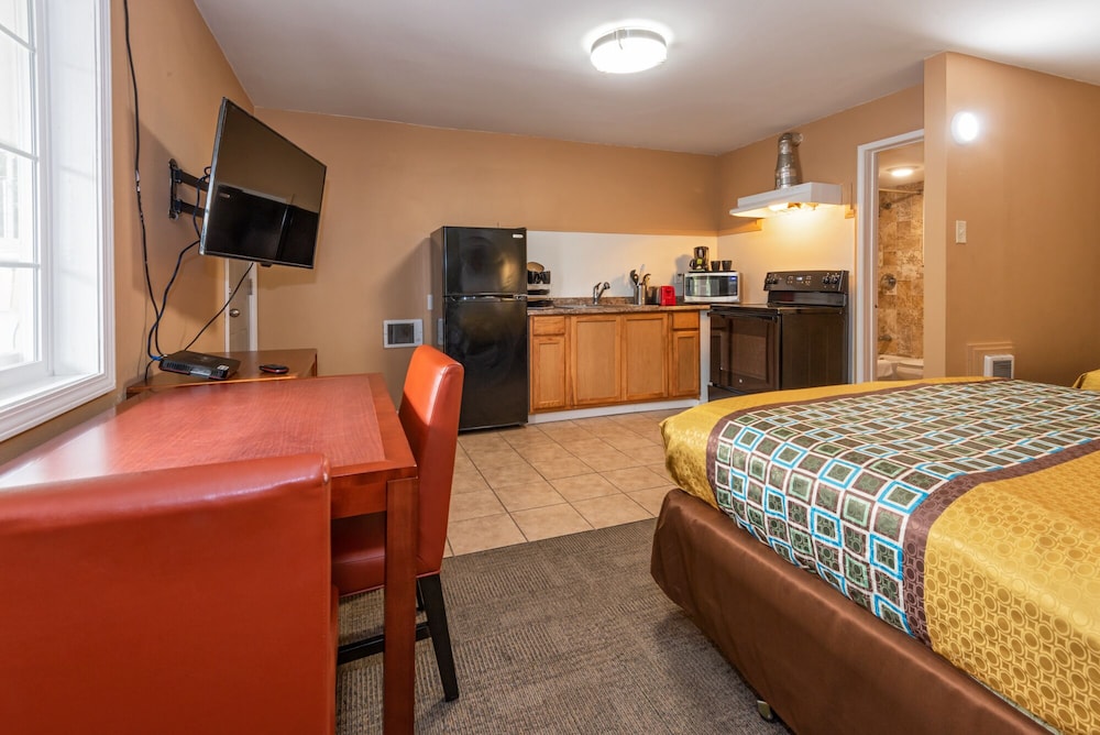 Comfort Studio Suite, 2 Queen Beds, Non Smoking photo 1