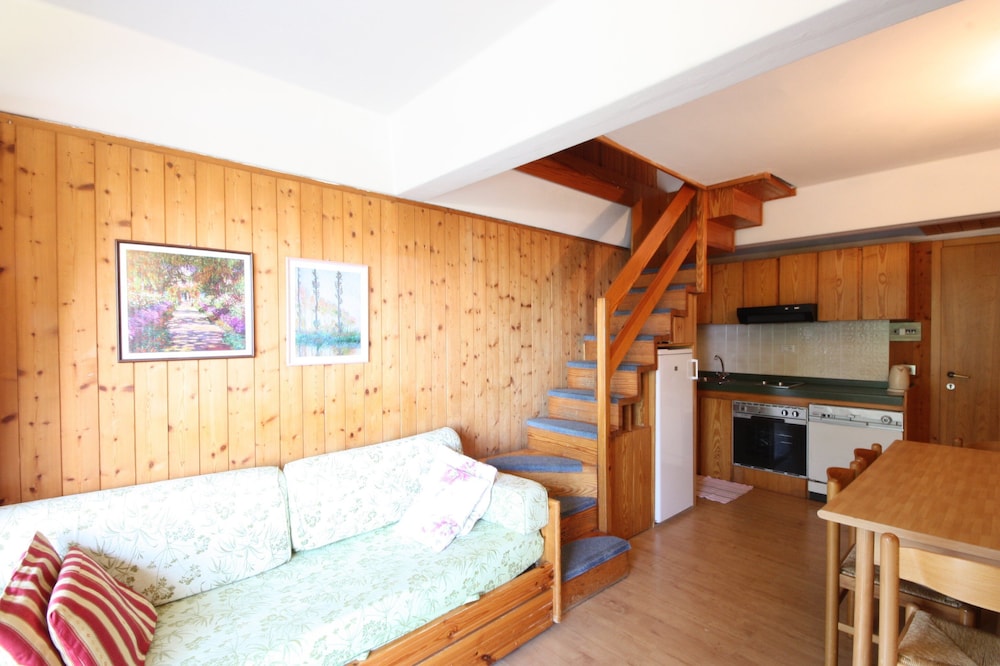 Apartment, 2 Bedrooms (6 people, 2 floors) photo 2