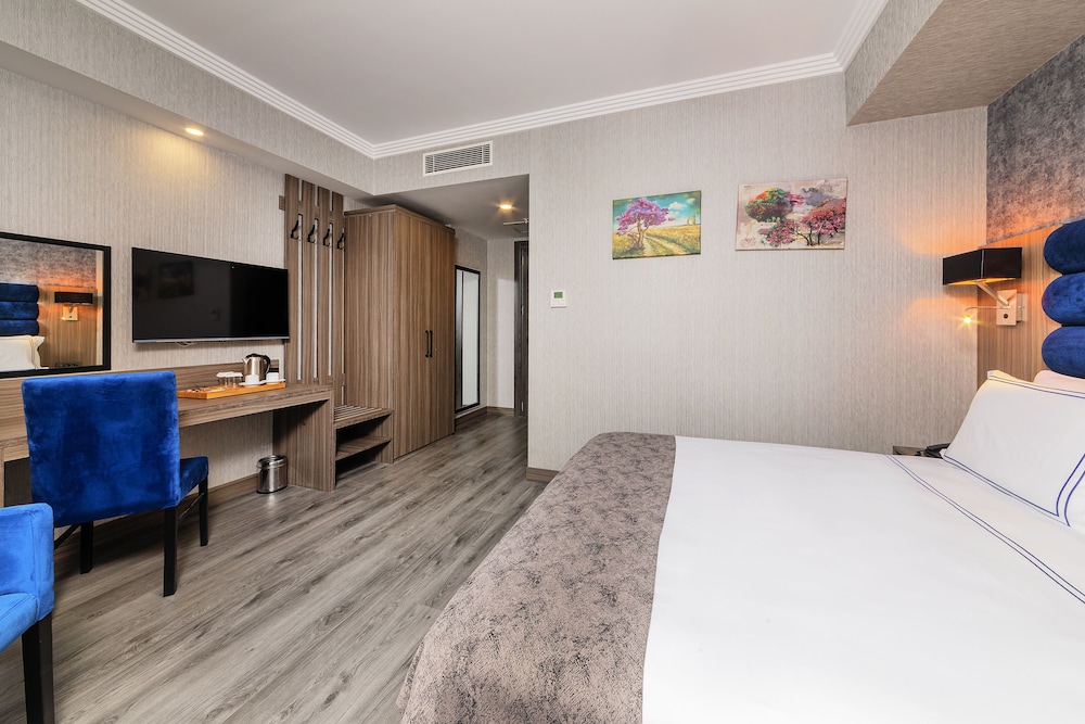 Available room
