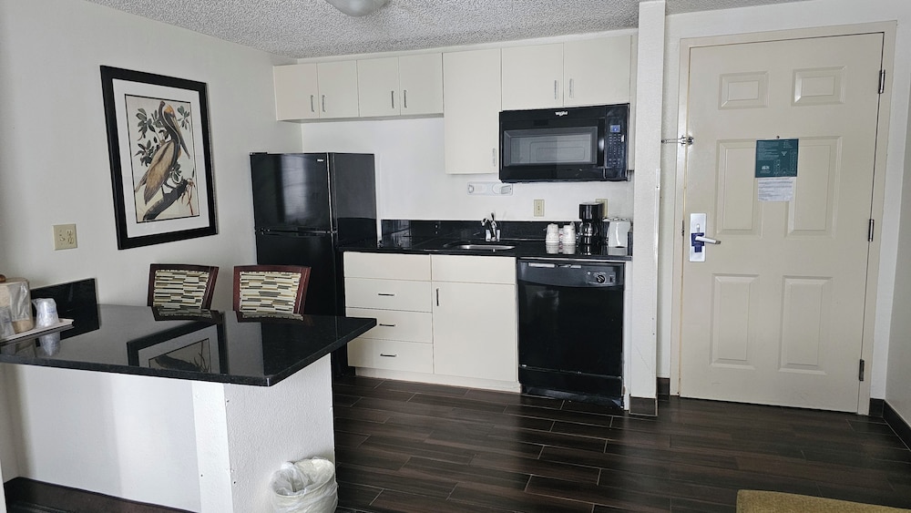 SureStay Plus by Best Western Orlando Lake Buena Vista, Photo 3