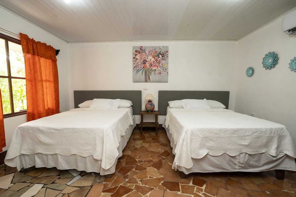 Comfort Quadruple Room, 2 Double Beds, Garden View (With AC)