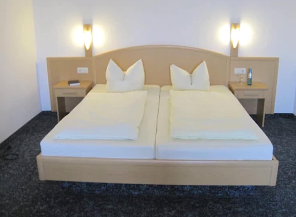 Quadruple Room - Photo 3