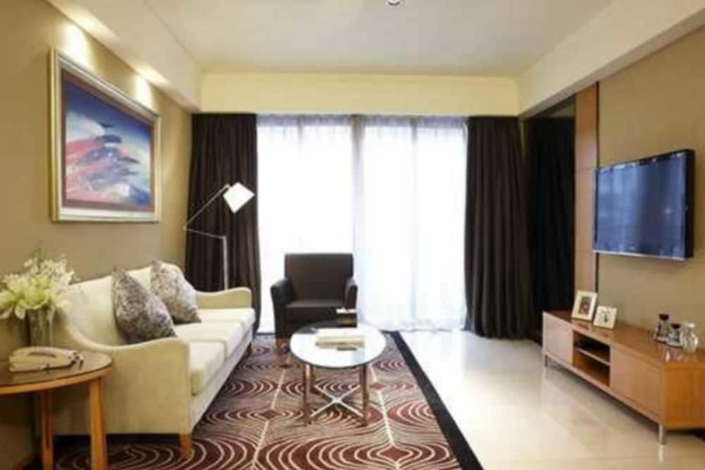 Business Room, 1 Bedroom photo 1