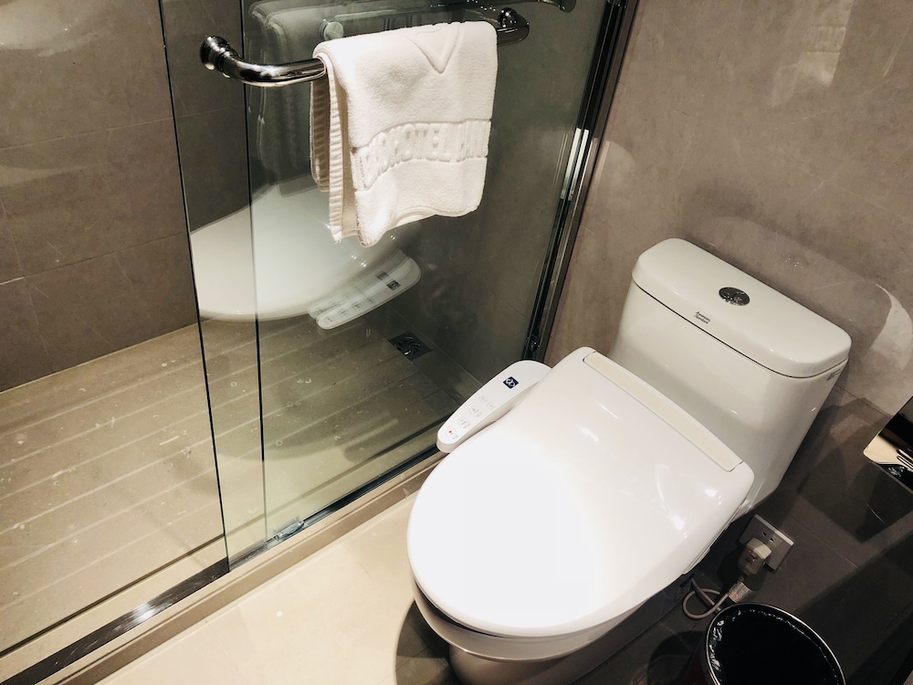 Executive King Room - Photo 3