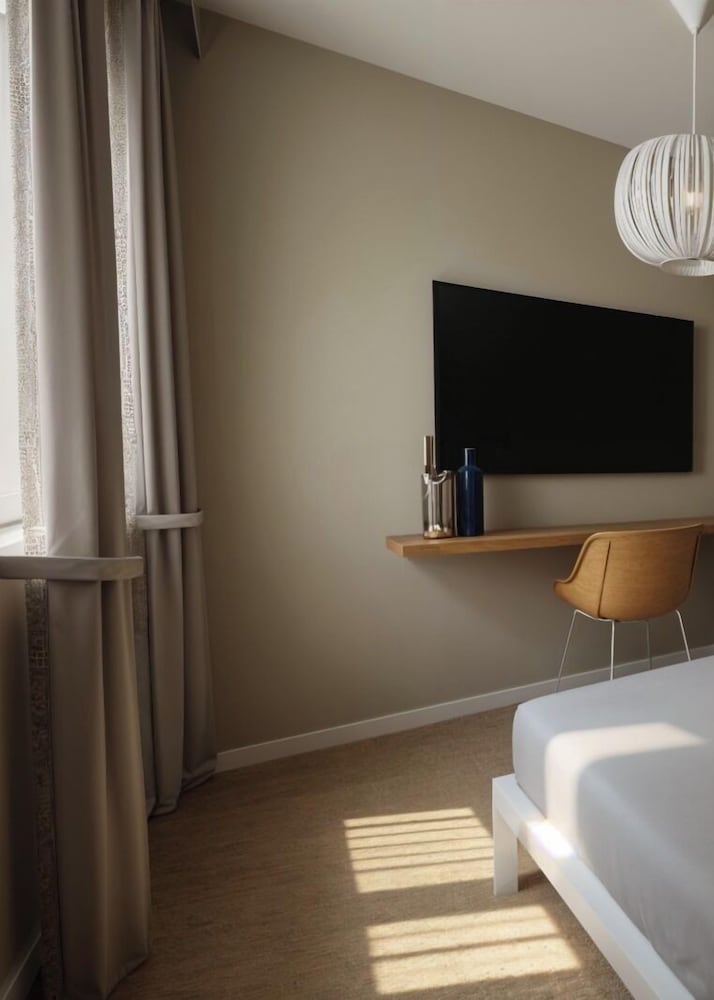 Basic Single Room, City View