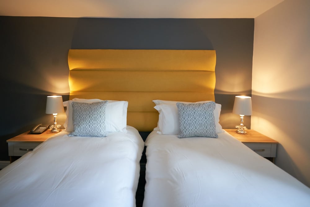 Twin Room - Photo 1