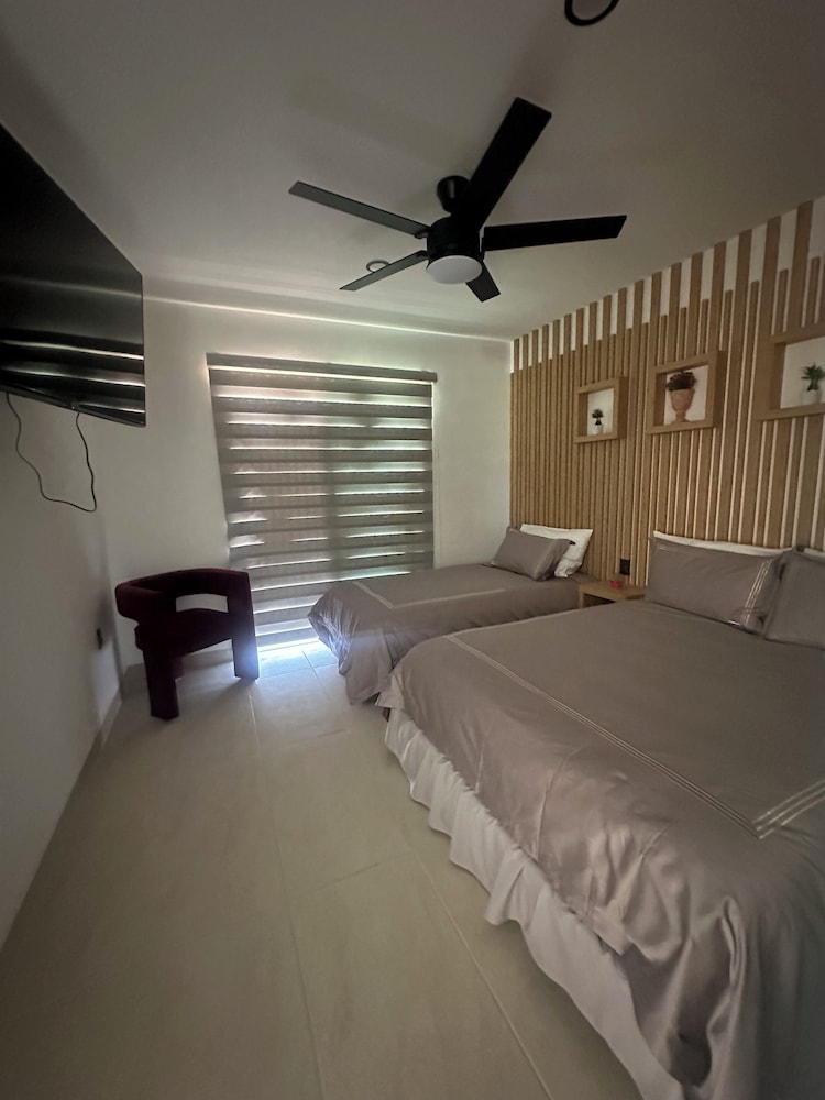 Family Apartment, Balcony, City View photo 3