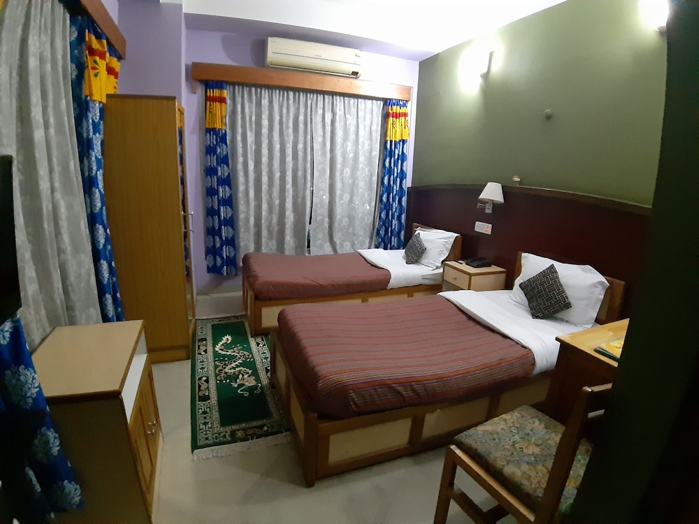 Standard Twin Room photo 2