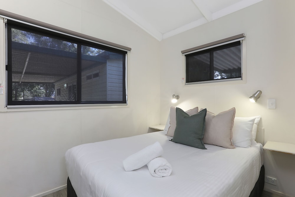 Standard Cabin - Sleeps 4 photo 1