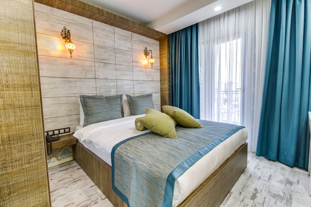 Basic Double Room