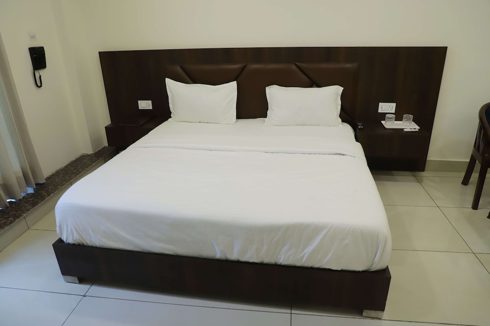 Deluxe Room, Garden View photo 2