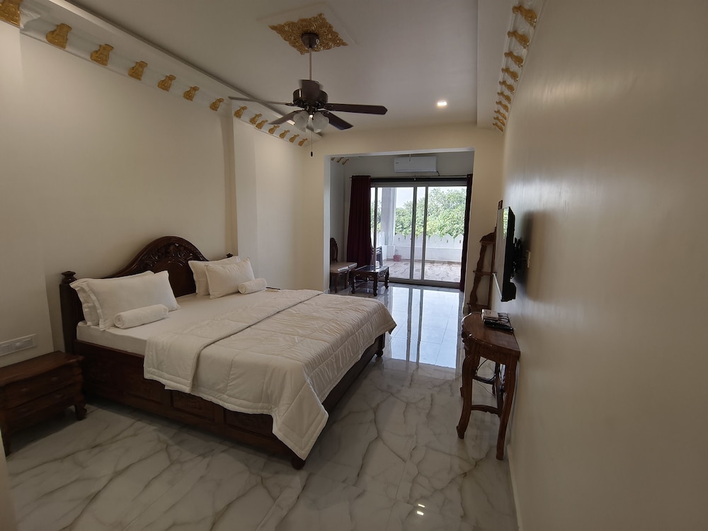 Royal Suite photo 1