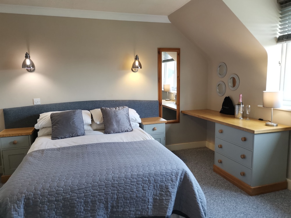 Standard Double Room, Accessible, Ensuite - Photo 1