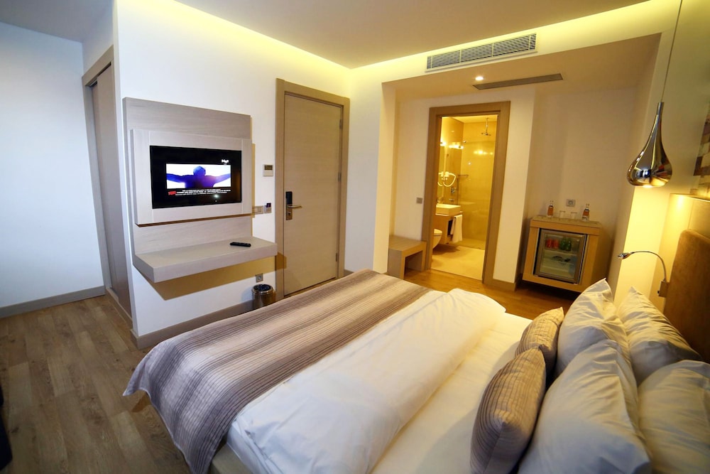 Comfort Room - Photo 4