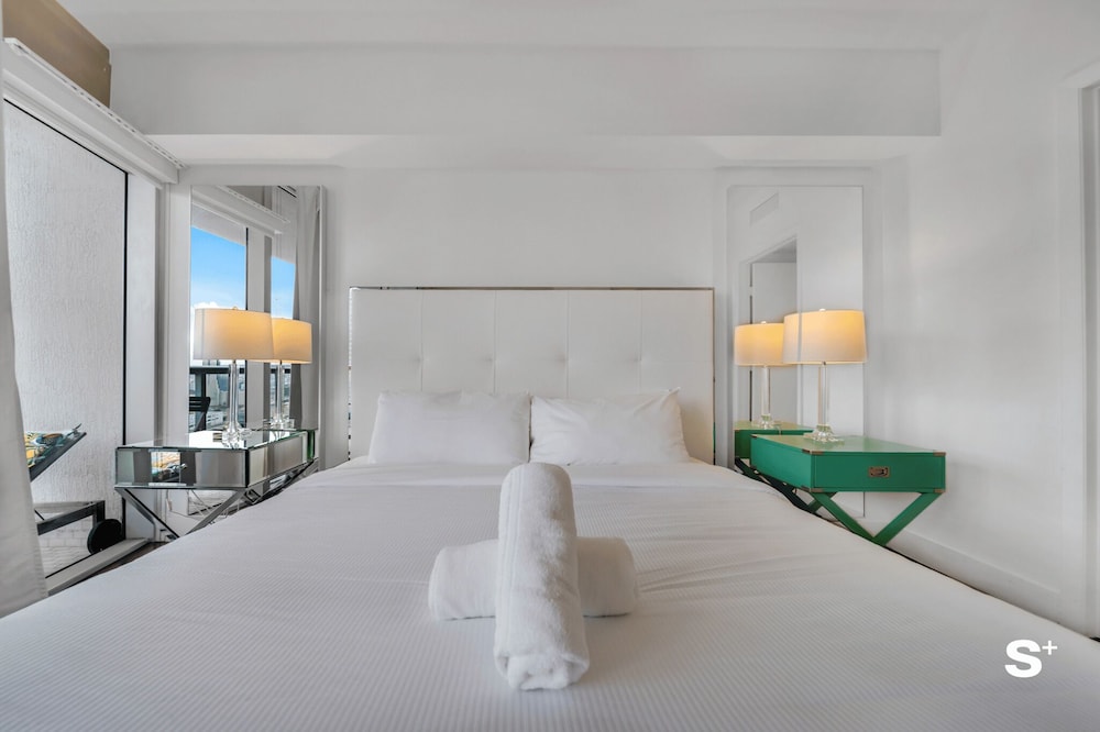 Basic Apartment, 1 King Bed with Sofa bed photo 3