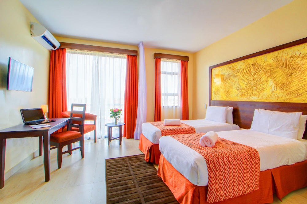 Suite, 1 Large Twin Bed photo 1