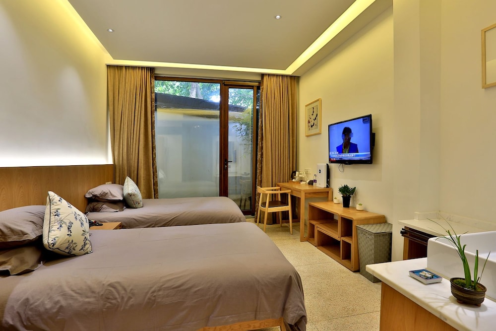 Classic Twin Room (He Yue)