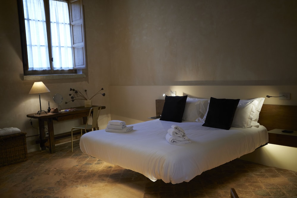 Exclusive Studio Suite photo 2