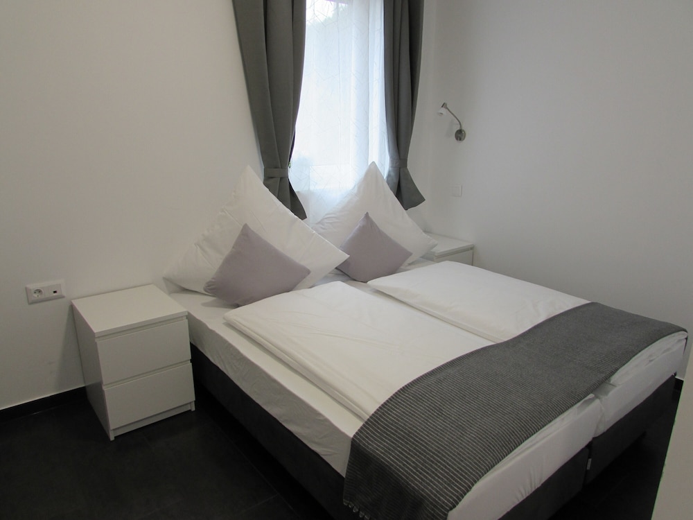 Standard Double Room photo 2