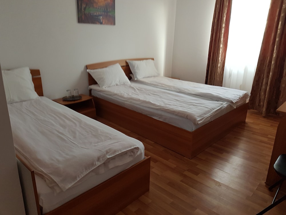 Classic Triple Room photo 1