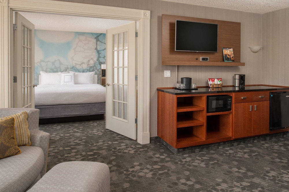 Suite, 1 Bedroom photo 1