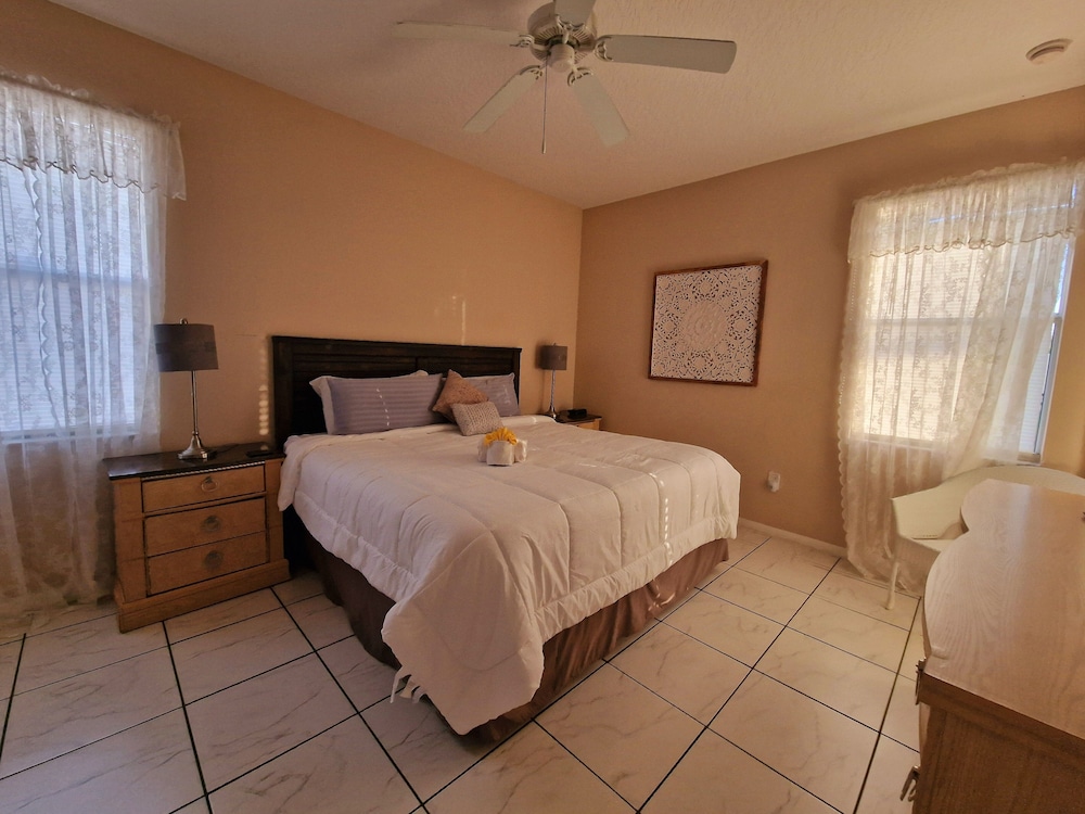 Villa photo 3