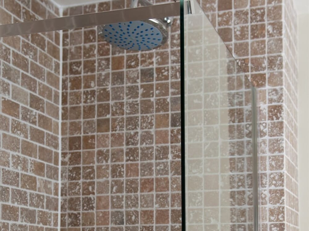 Superior Double Room, Ensuite - Photo 4