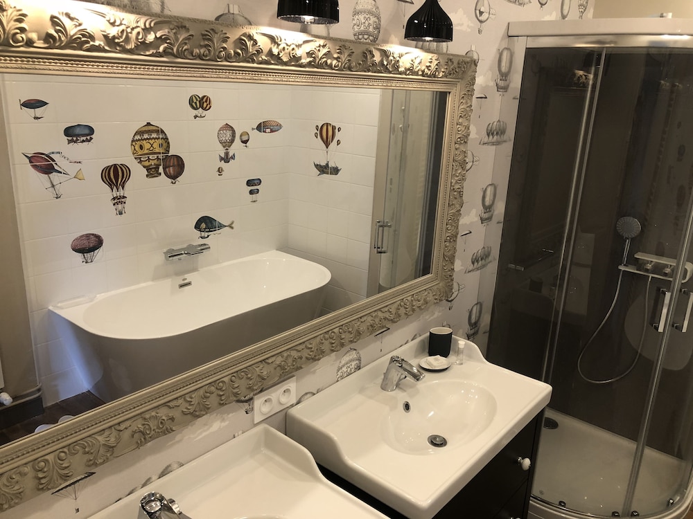 Luxury Suite photo 3