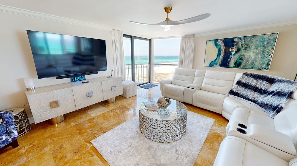 Condo, 2 Bedrooms