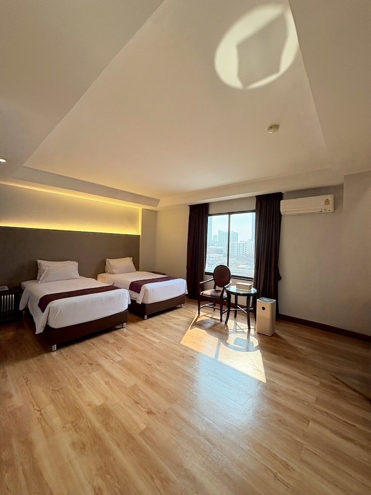 Standard Twin Room photo 1