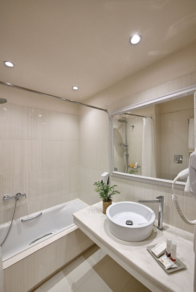 One Bedroom Junior Suite Sea View photo 2