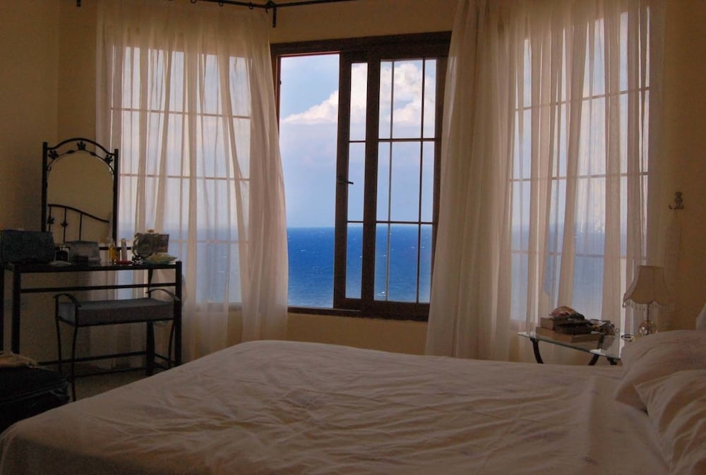 Panoramic Villa, 3 Bedrooms, Terrace, Sea View photo 3