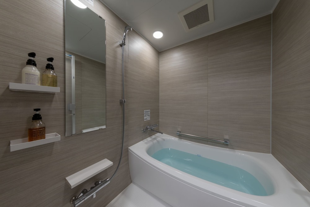 Superior Twin Room, Non Smoking - Photo 4
