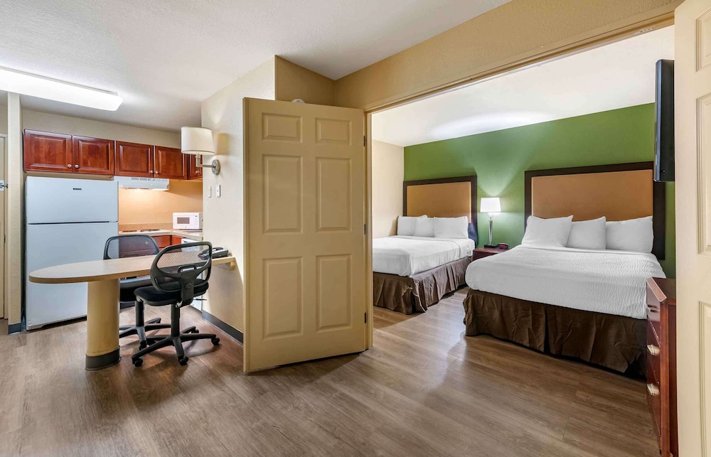 Suite, 1 Bedroom, Non Smoking photo 2