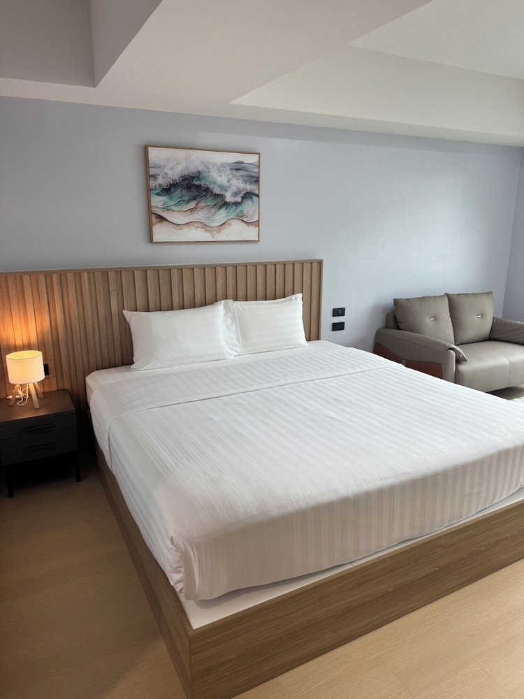 Studio Twin Bed