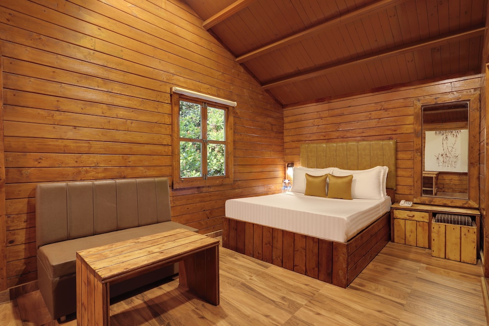 Wooden Chalet photo 3