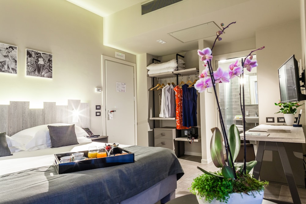 Executive Double Room, Hill View photo 3