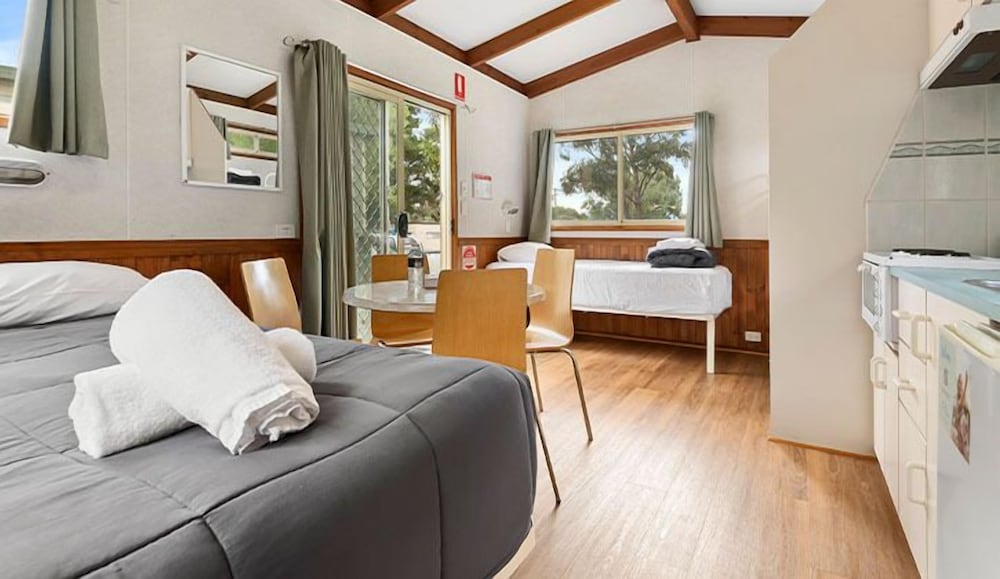 Cabin No Ensuite photo 3