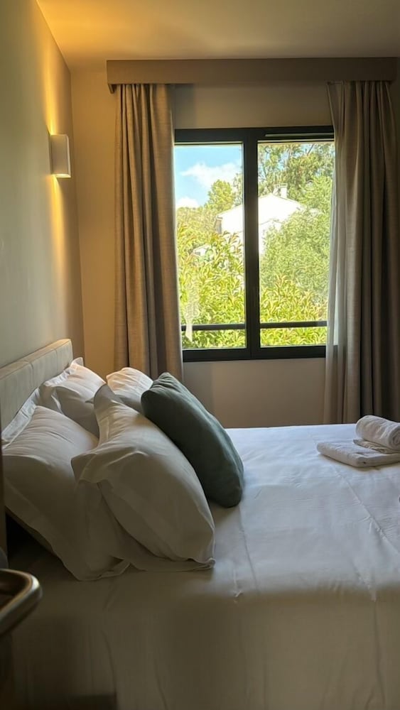Apartment, 3 Bedrooms, Terrace, Garden View