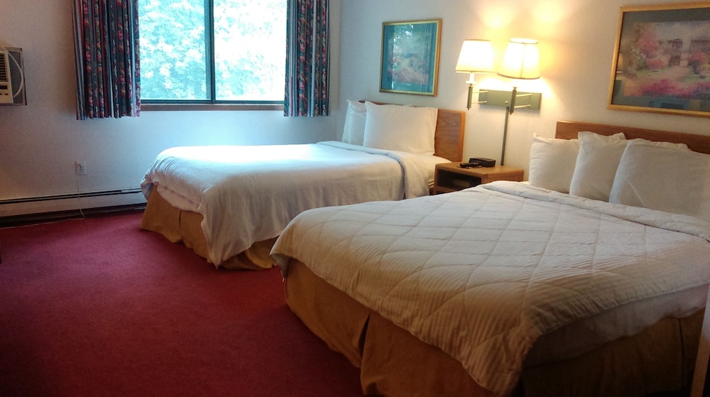 Standard room with two queen beds non sm photo 2