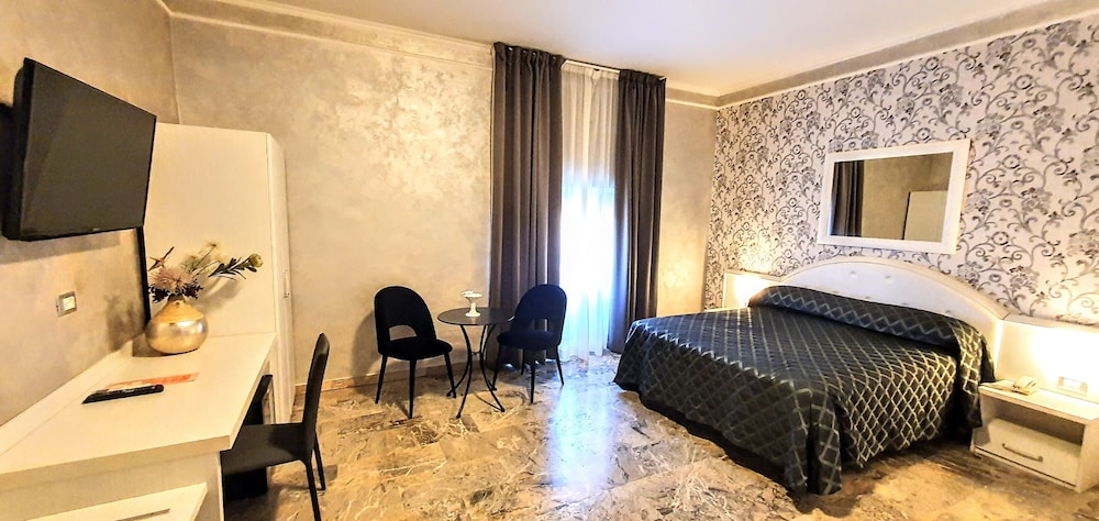 Superior Double Room, Park View photo 1